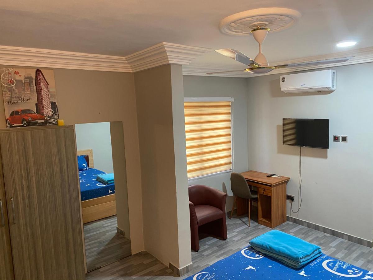 Bonsukoda Lodge Madina 外观 照片