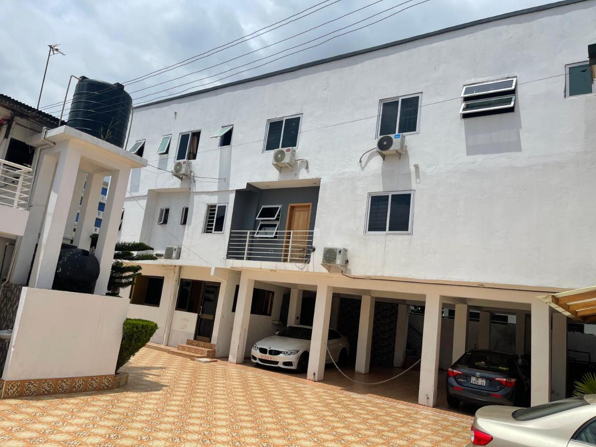 Bonsukoda Lodge Madina 外观 照片