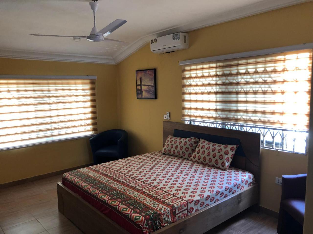 Bonsukoda Lodge Madina 外观 照片
