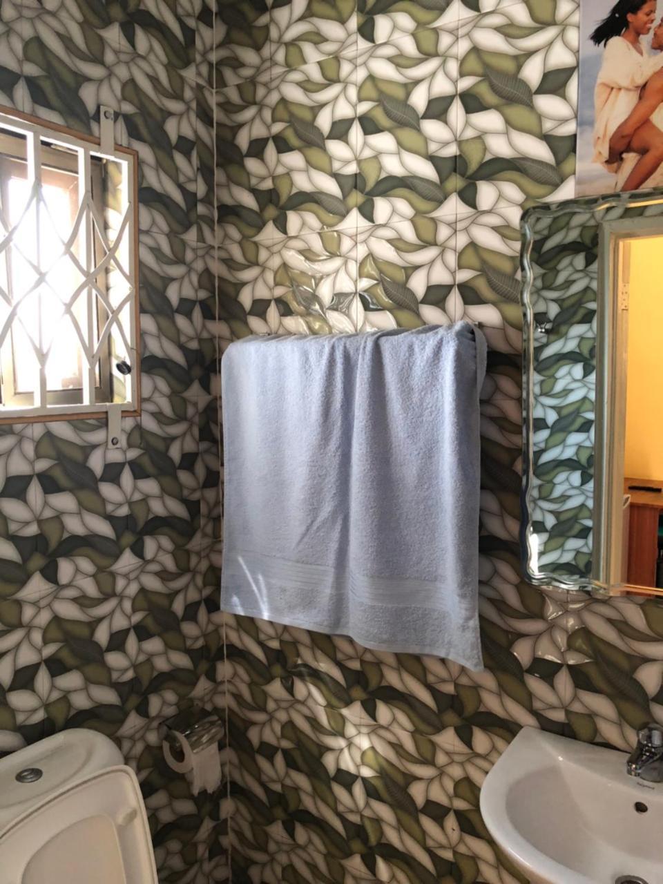 Bonsukoda Lodge Madina 外观 照片